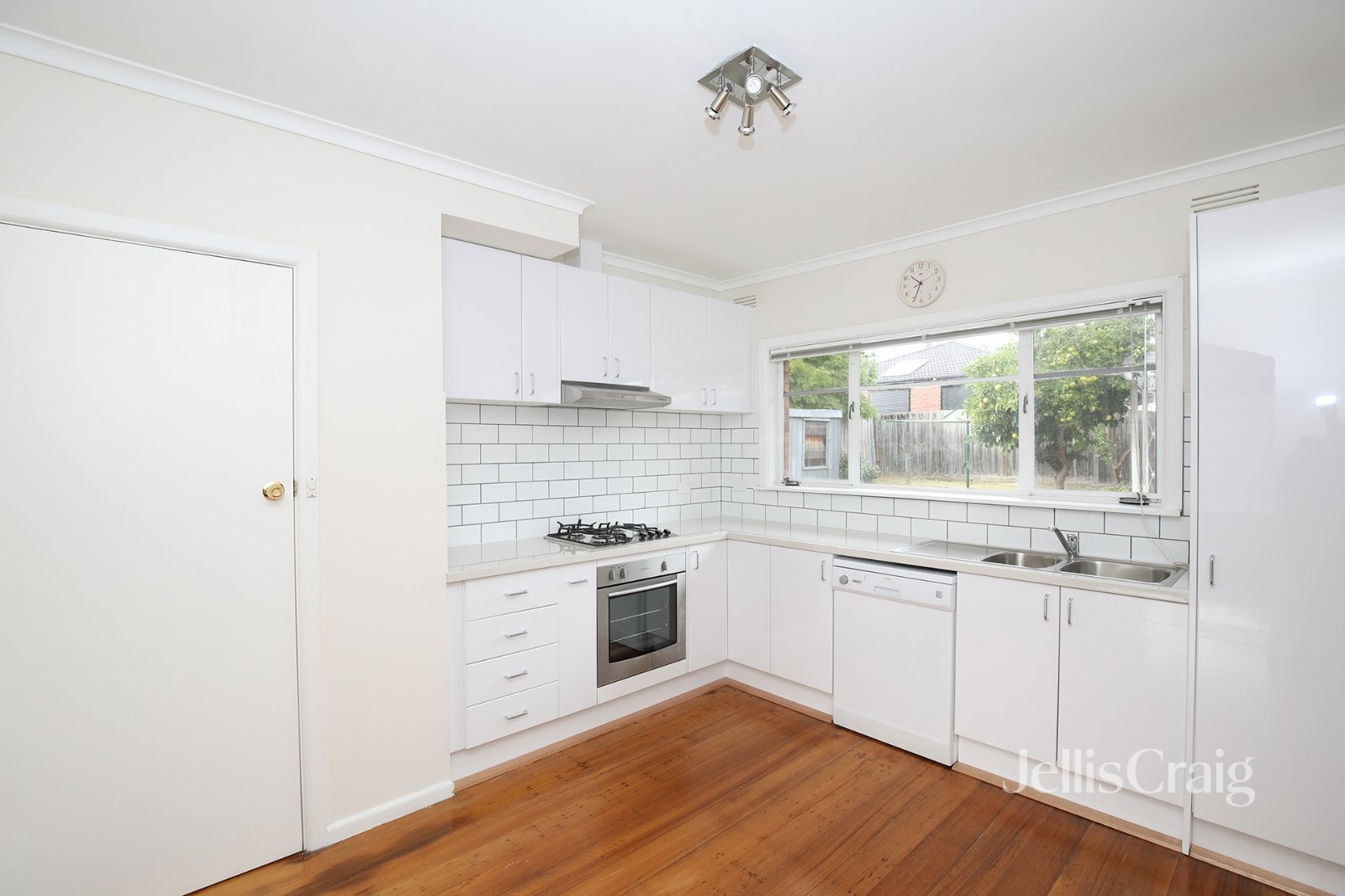 12 Dallas Crescent, Watsonia&nbsp;North image 2