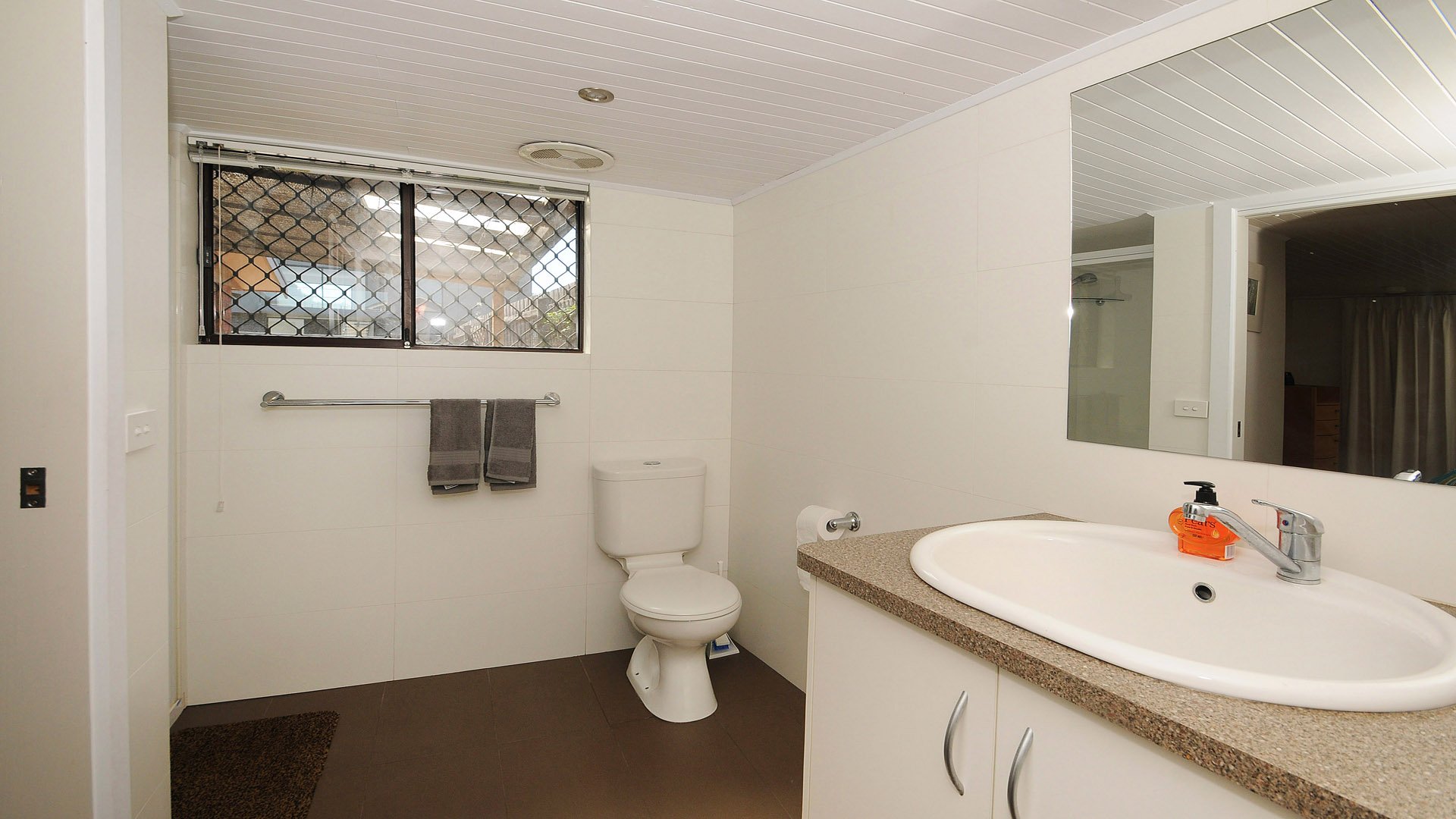 Property Gallery Thumbnail 7