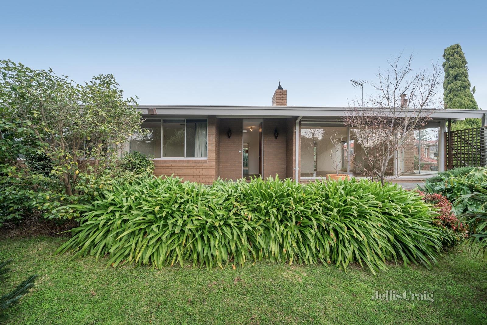 12 Daws Road, Doncaster East image 2