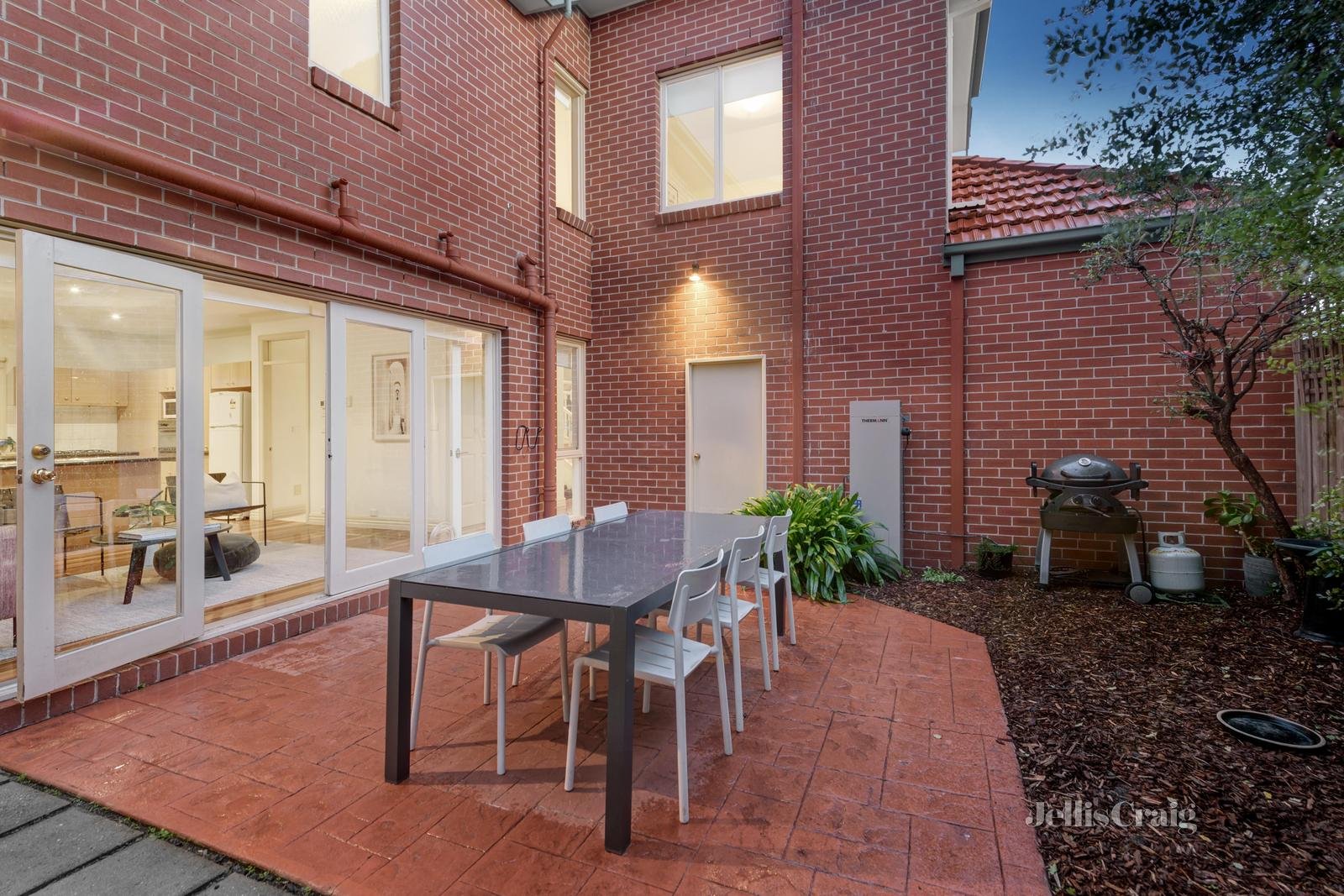 1/2 Dean Street, Kew image 10