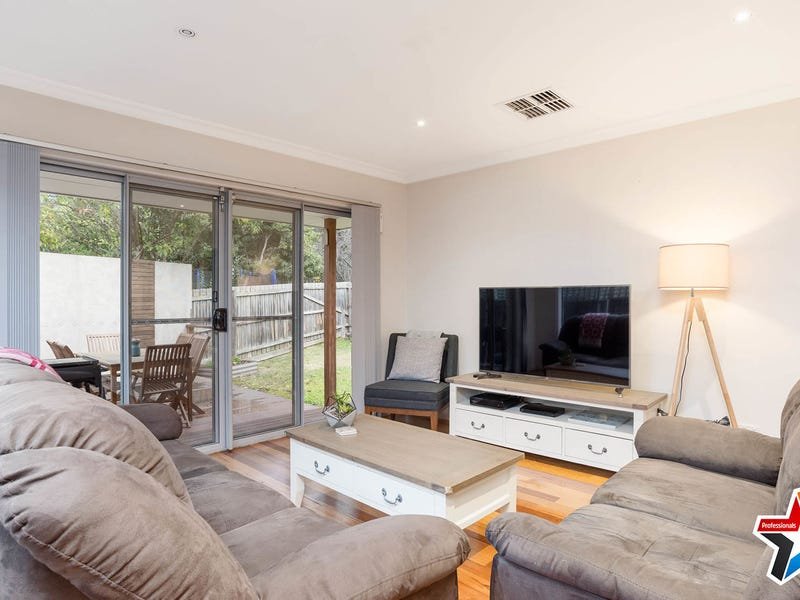 1/2 Denman Street, Kilsyth image 2