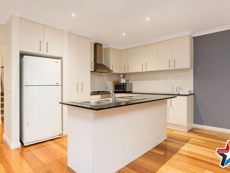 1/2 Denman Street, Kilsyth image 5