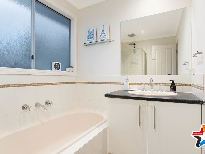 1/2 Denman Street, Kilsyth image 10