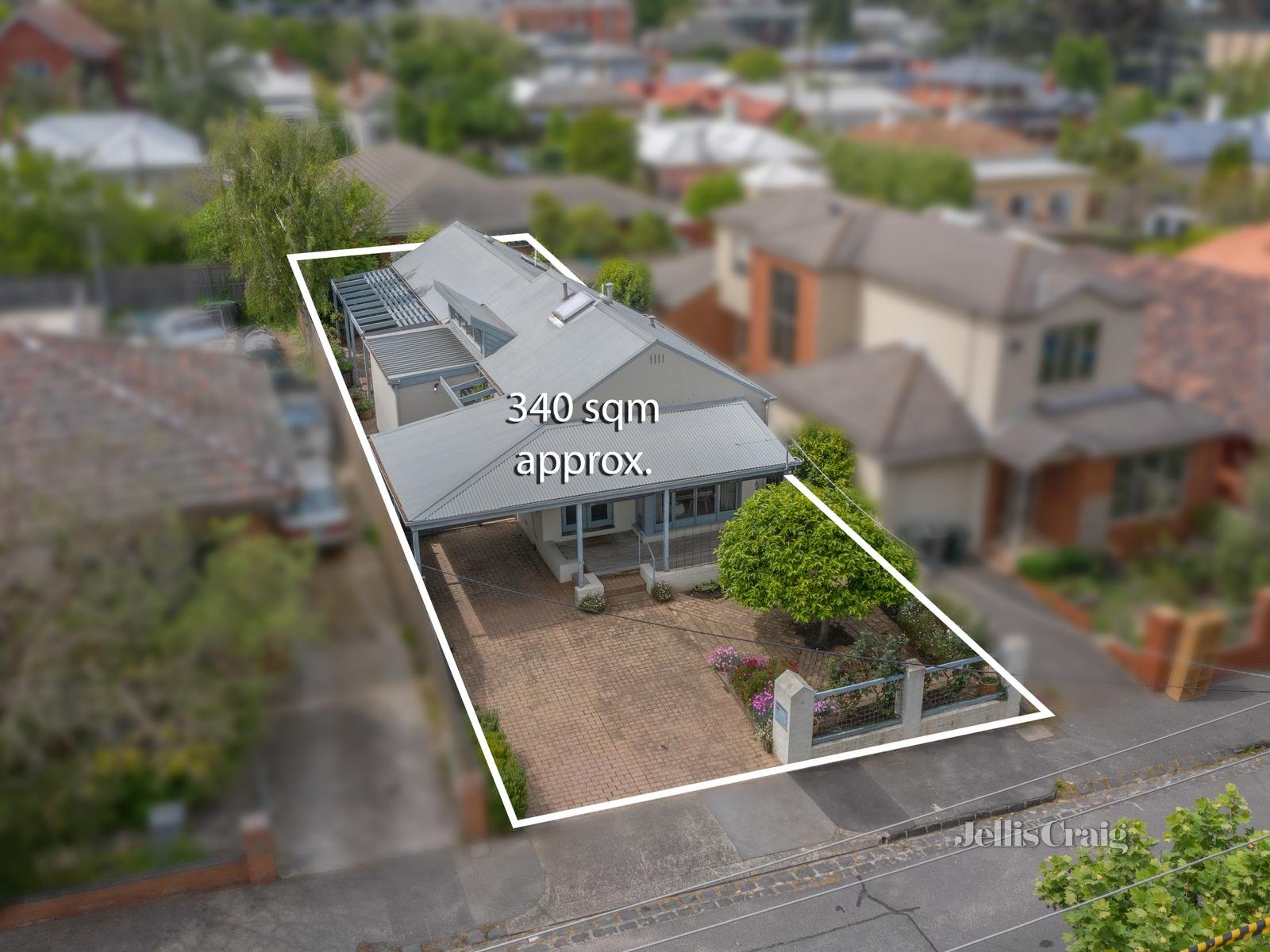 12 Derrick Street, Kew image 2