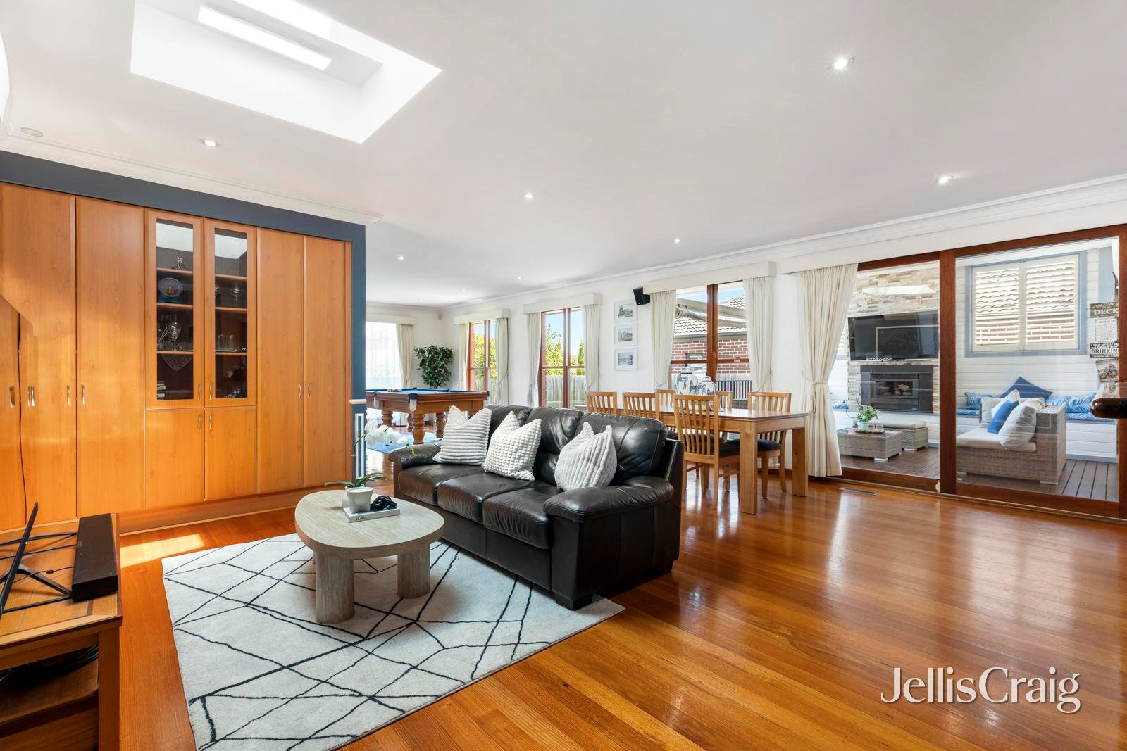 12 Diosma Drive, Glen&nbsp;Waverley image 2