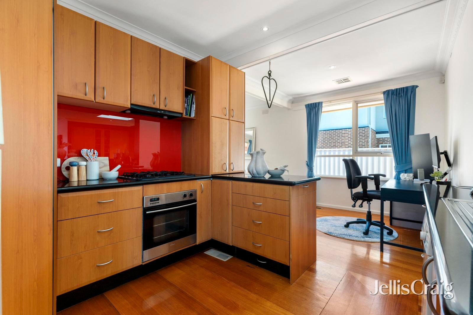 12 Diosma Drive, Glen&nbsp;Waverley image 4