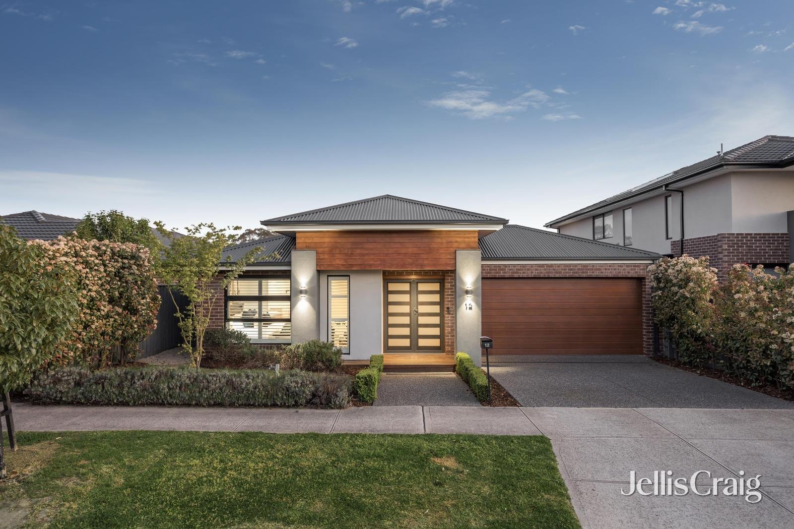 12 Dock Road, Doreen image 1