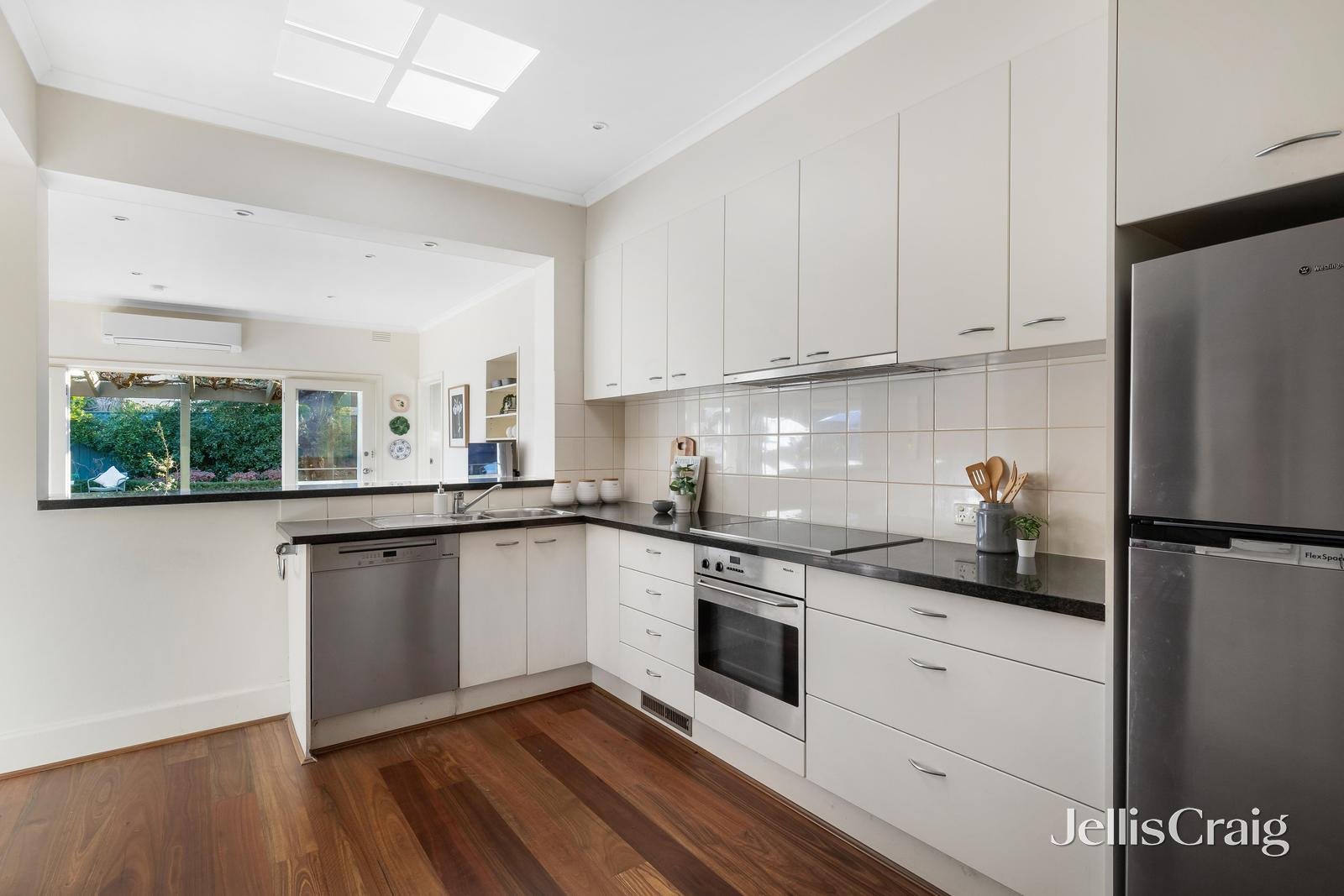 12 Dominic Street, Camberwell image 7