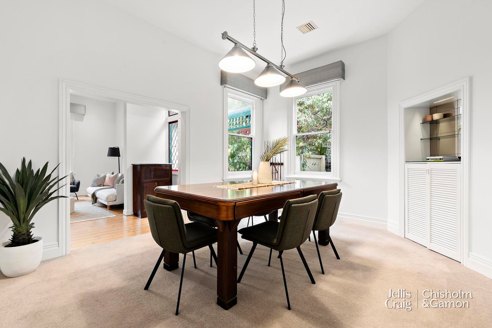 12 Dryden Street, Elwood image 3