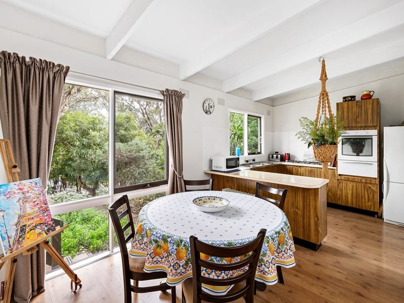 Property Gallery Thumbnail 3