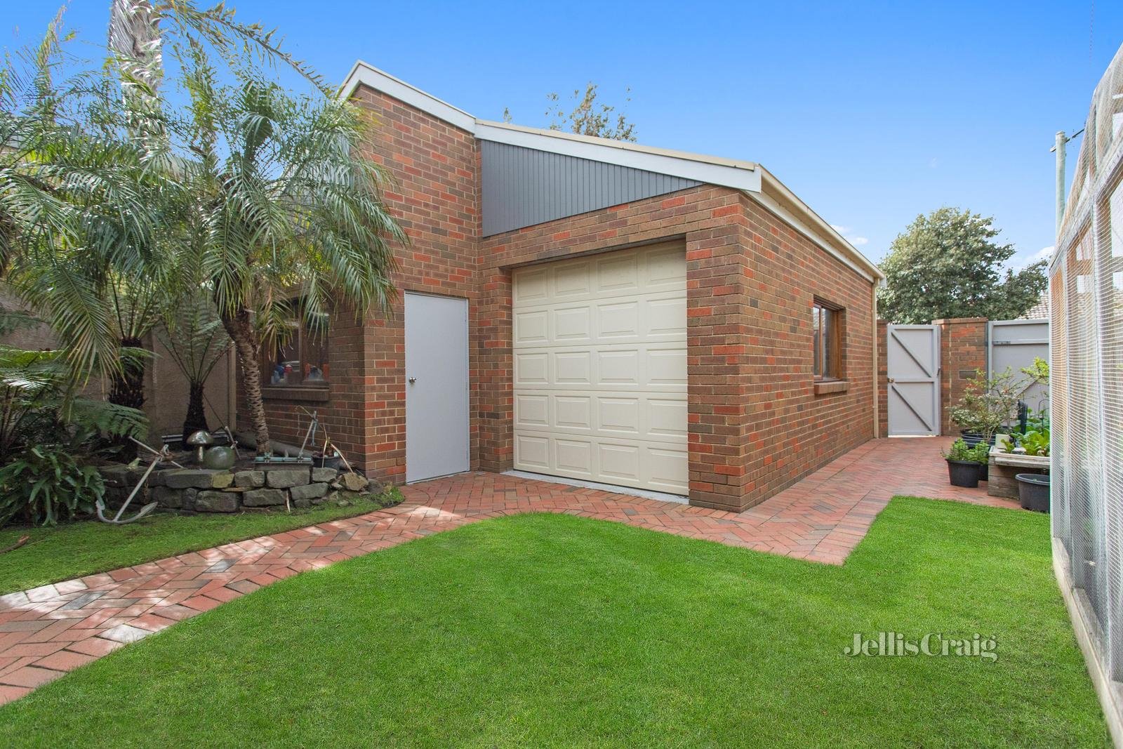 12 Dudley Grove, Edithvale image 18