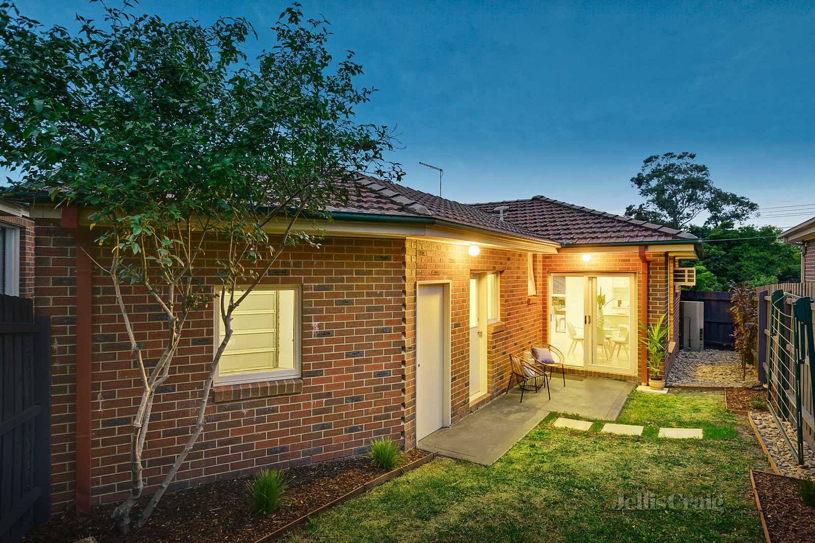 1/2 Dumossa Avenue, Bulleen image 9