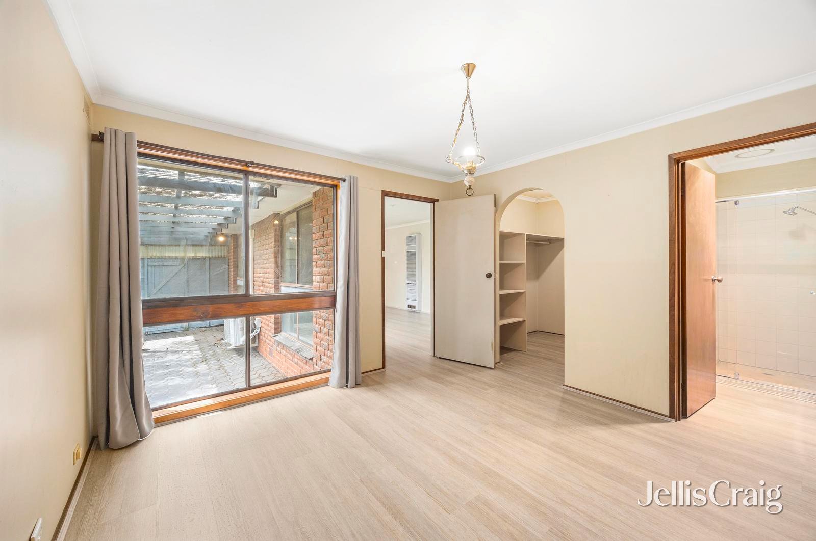 12 Ealing Avenue, Wendouree image 6