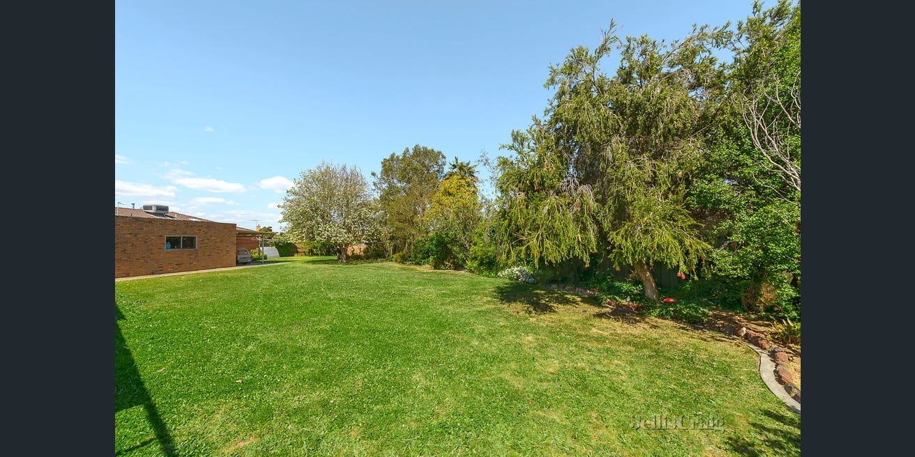 12 East View Crescent, Bentleigh East image 7