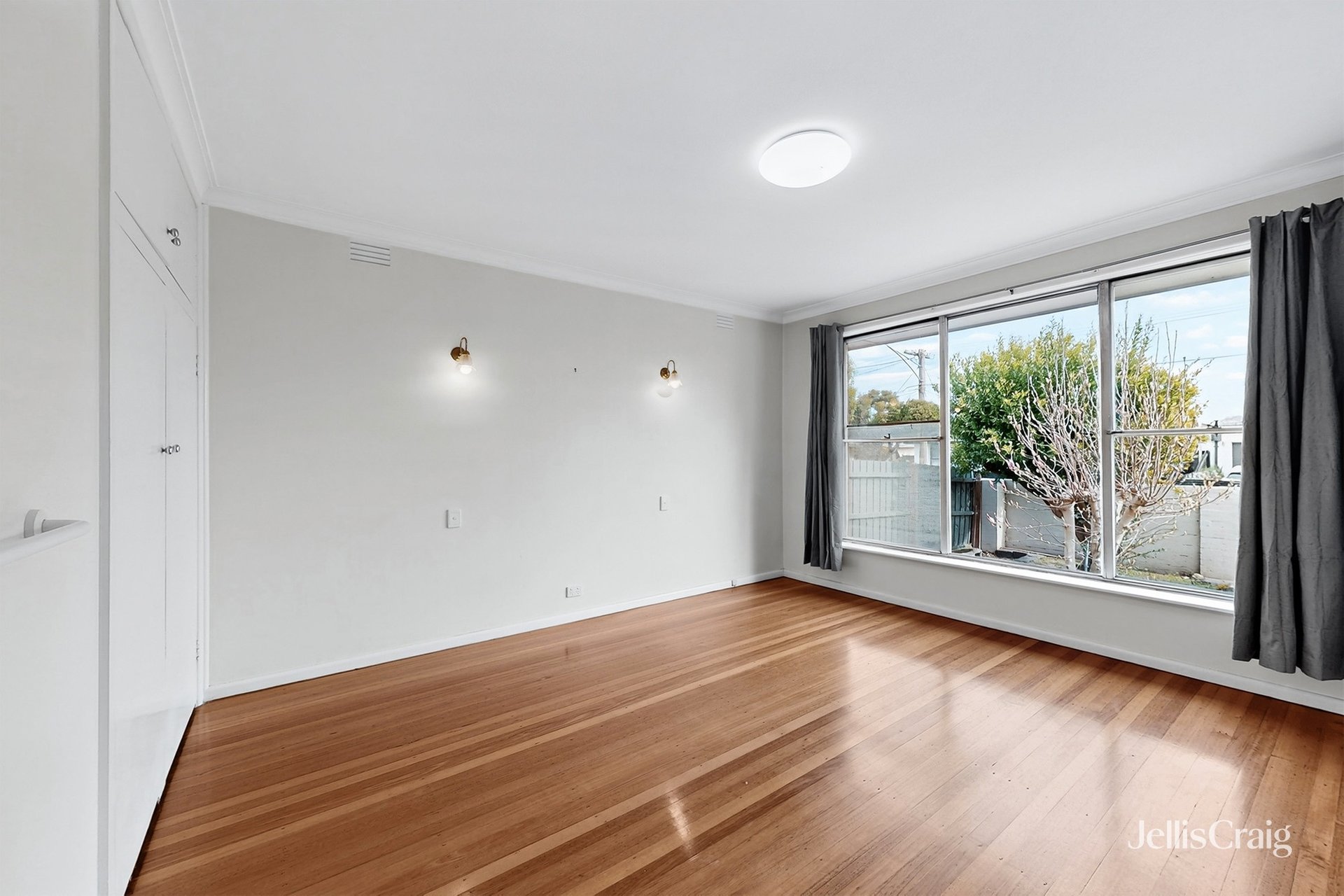 12 Edith Court, Bentleigh East image 3