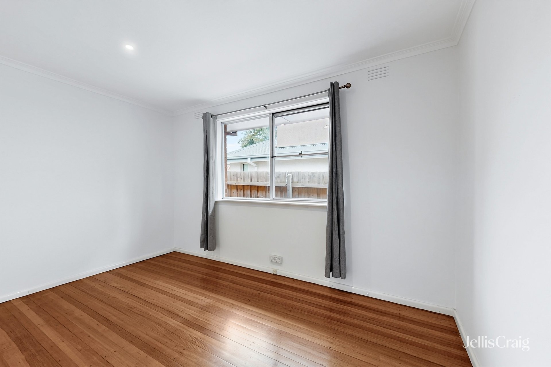 12 Edith Court, Bentleigh East image 6
