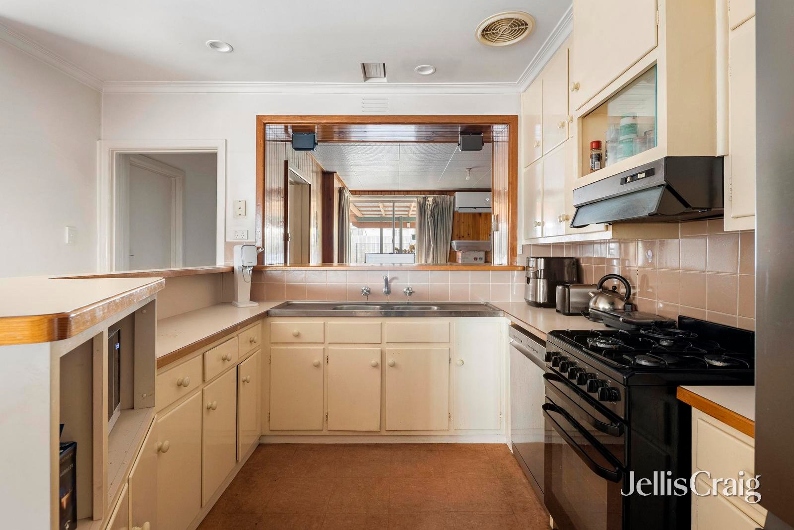 12 Edith Court, Bentleigh&nbsp;East image 4