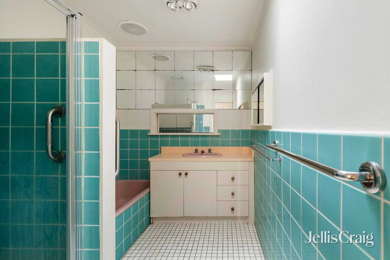 12 Edith Court, Bentleigh&nbsp;East image 8