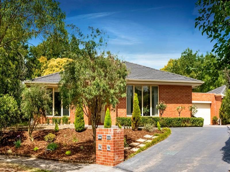 1/2 Efron Court, Box Hill North image 1
