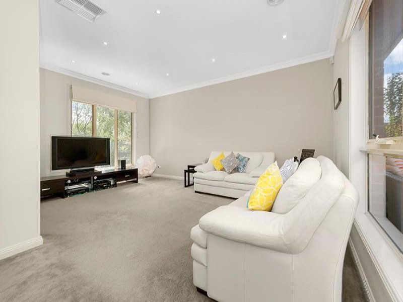 1/2 Efron Court, Box Hill North image 2