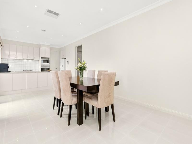 1/2 Efron Court, Box Hill North image 4