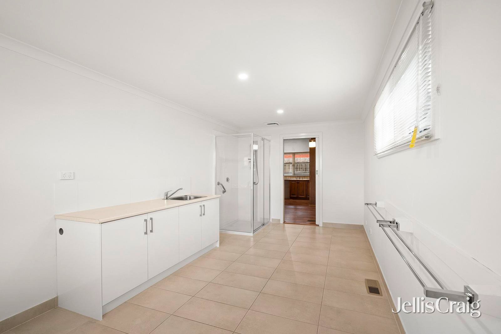 12 Elizabeth Street, Croydon image 7