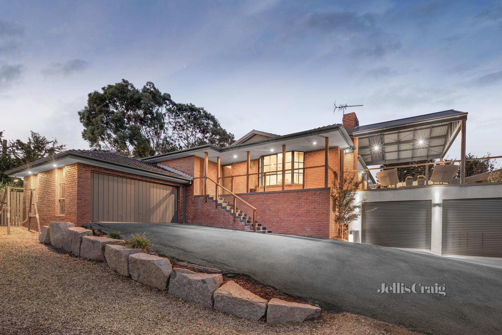 12 Elmwood Rise, Eltham North image 16
