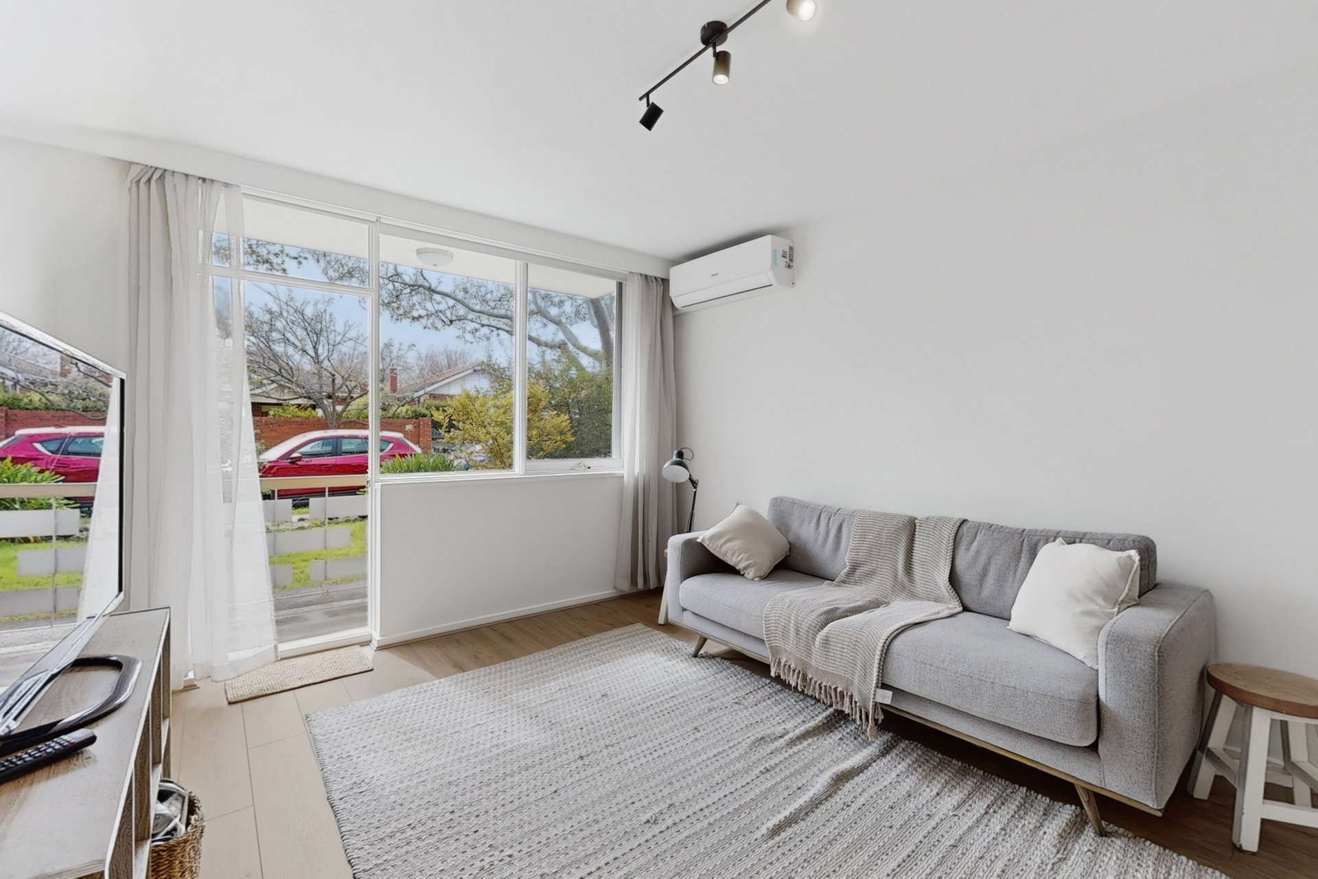 1/2 Erindale Avenue, Ripponlea image 6