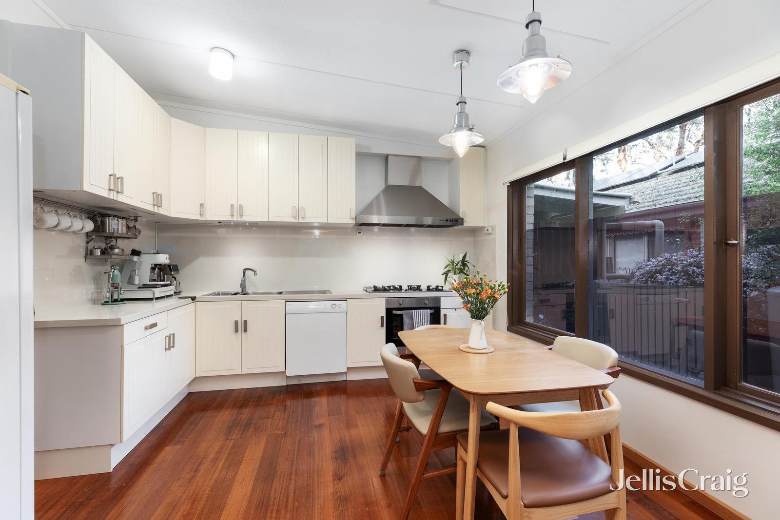 12 Eustace Street, Blackburn image 2