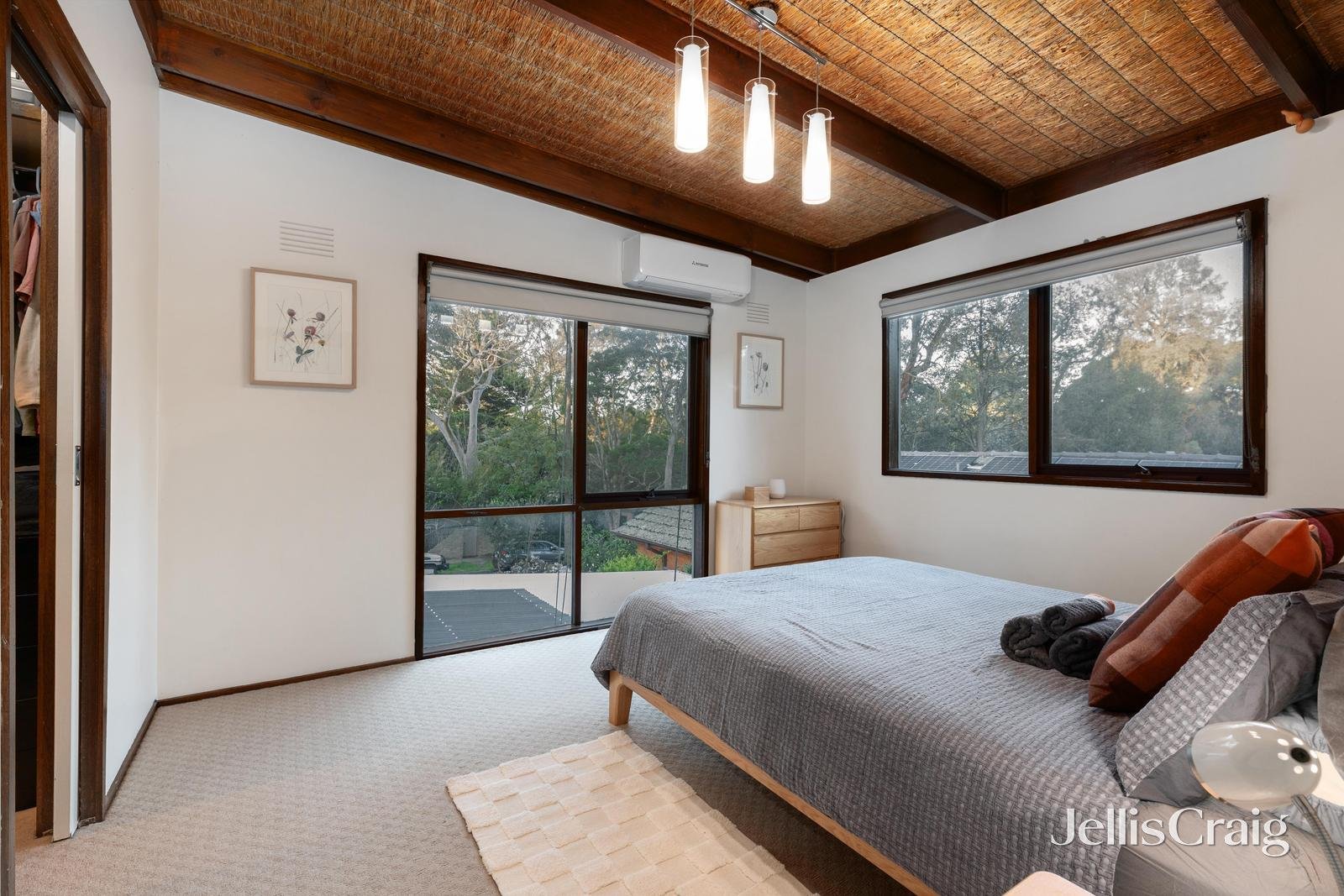 12 Eustace Street, Blackburn image 6