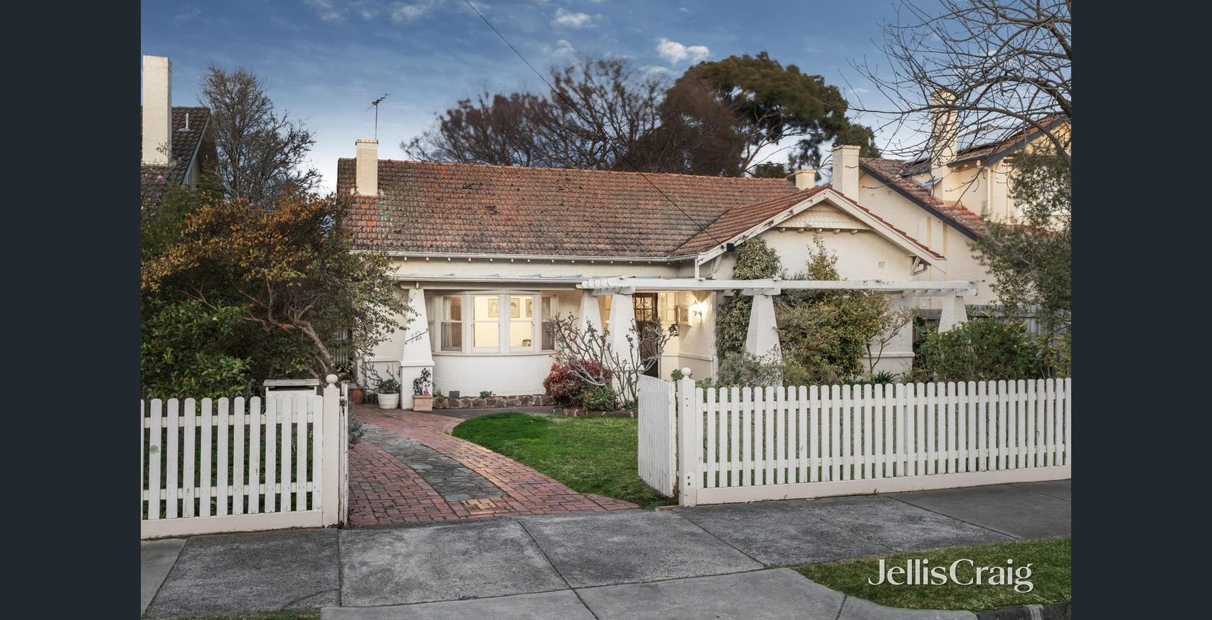 12 Evans Road, Kew image 1