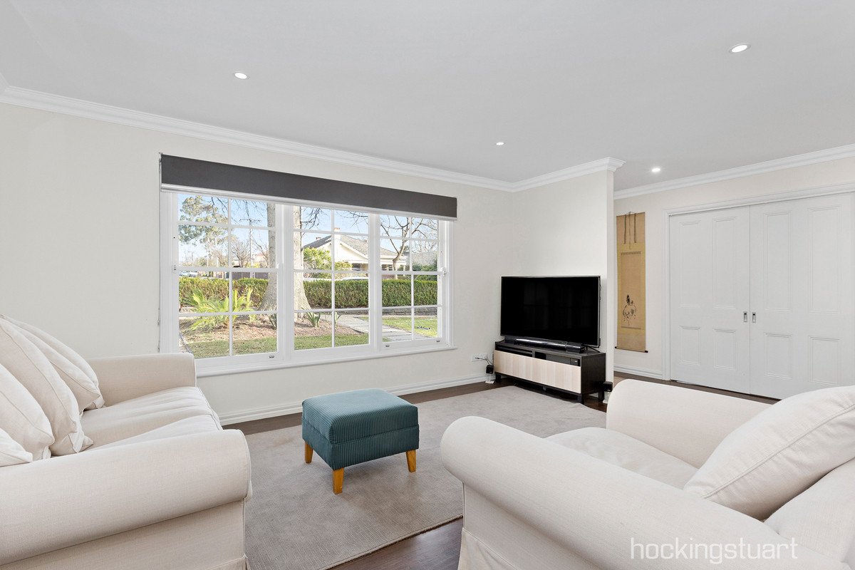 1/2 Evans Road, Kew image 2