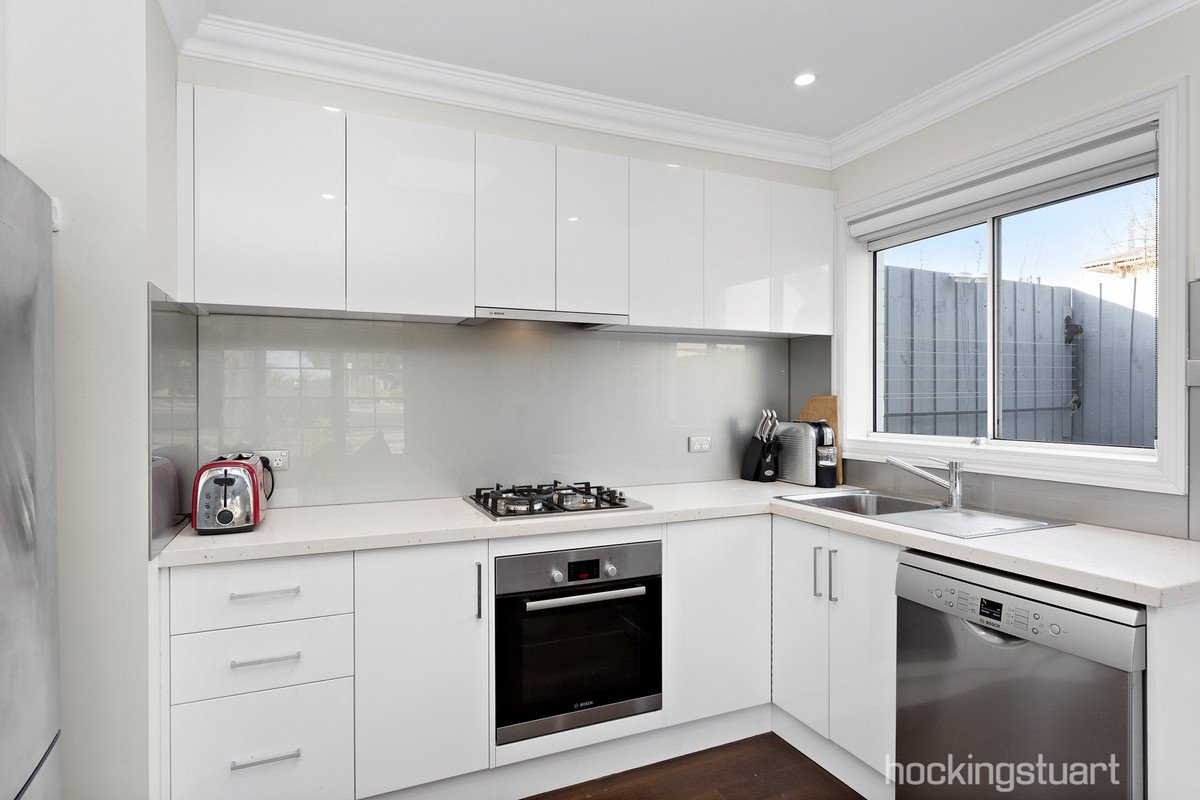 1/2 Evans Road, Kew image 6
