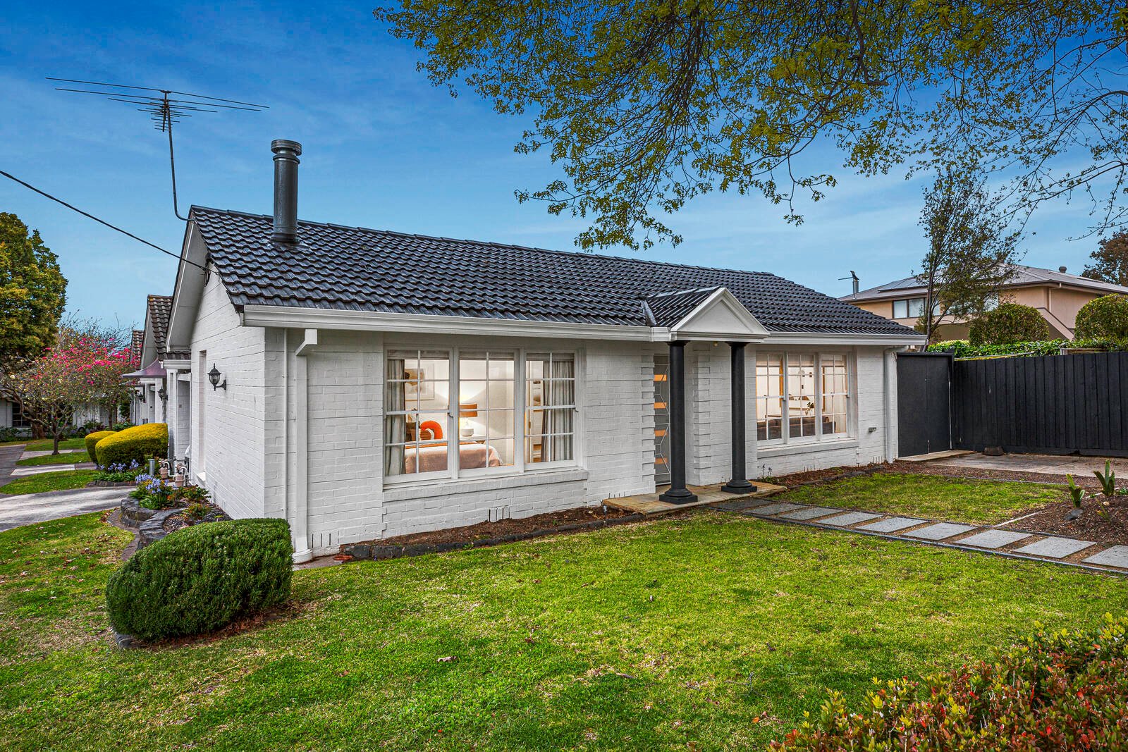 Property Gallery - Main Image