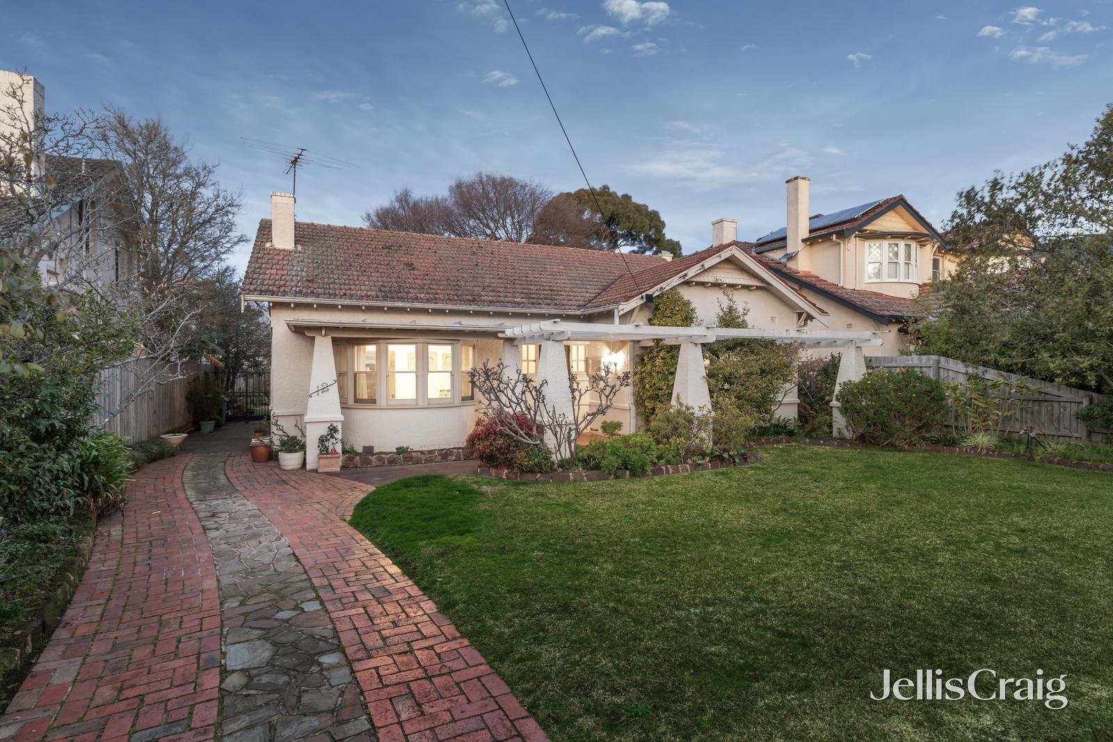 12 Evans Road, Kew image 3