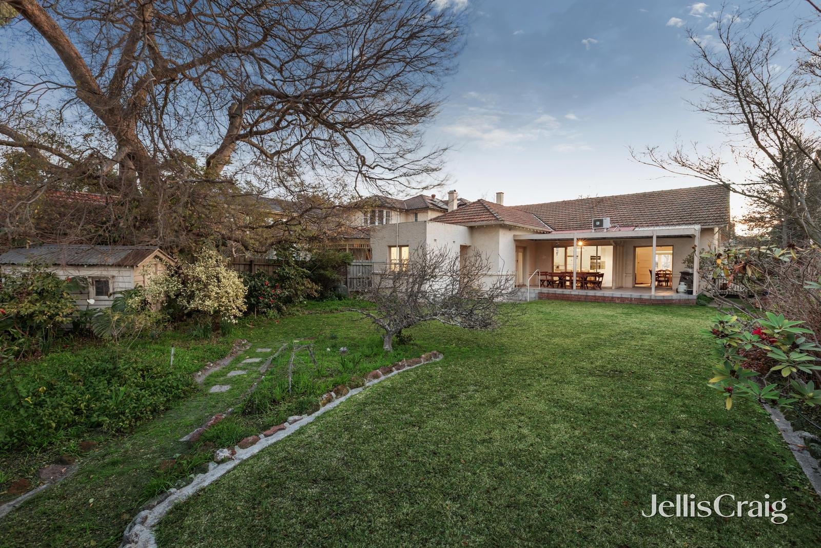 12 Evans Road, Kew image 13