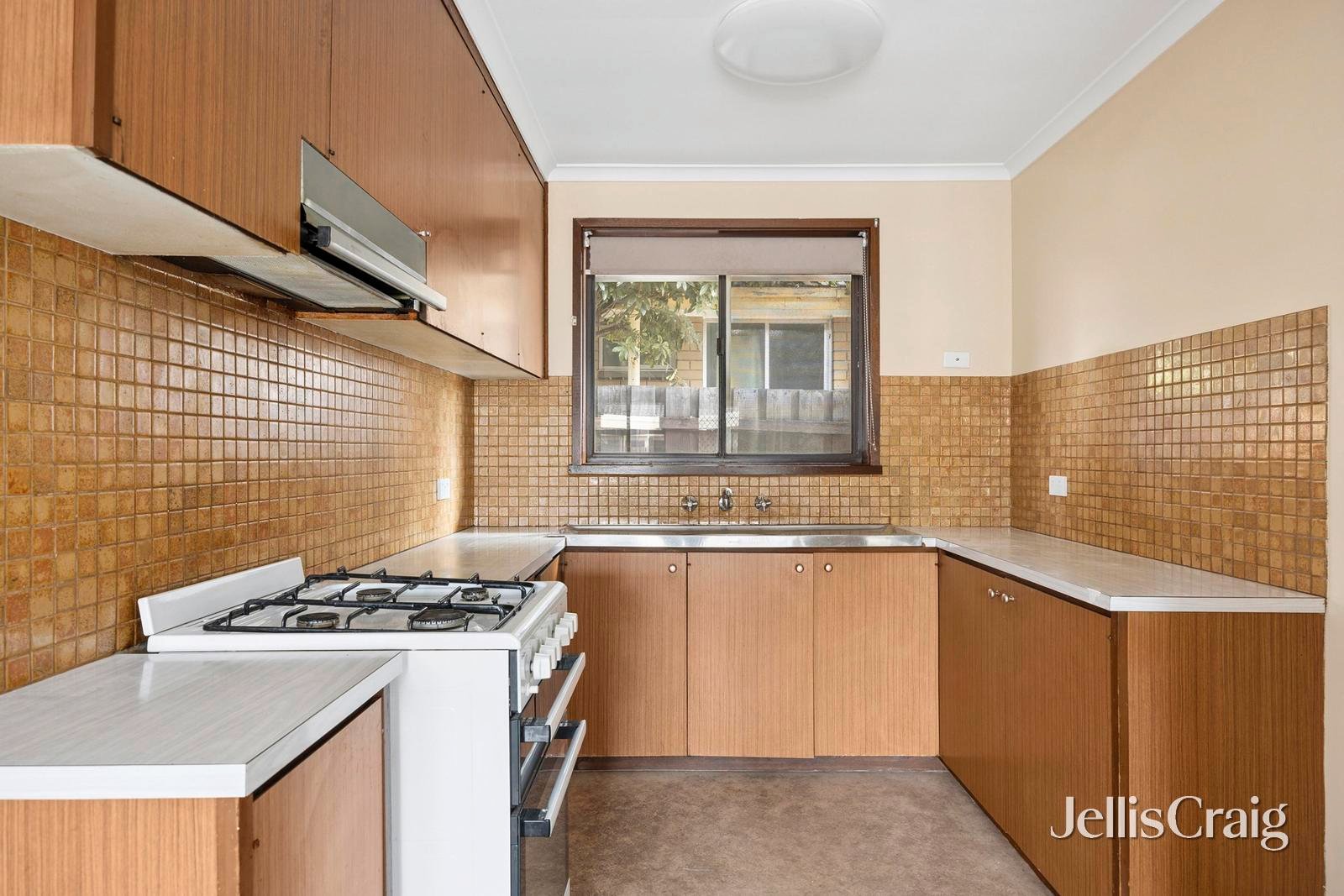 1/2 Everett Close, Herne&nbsp;Hill image 2