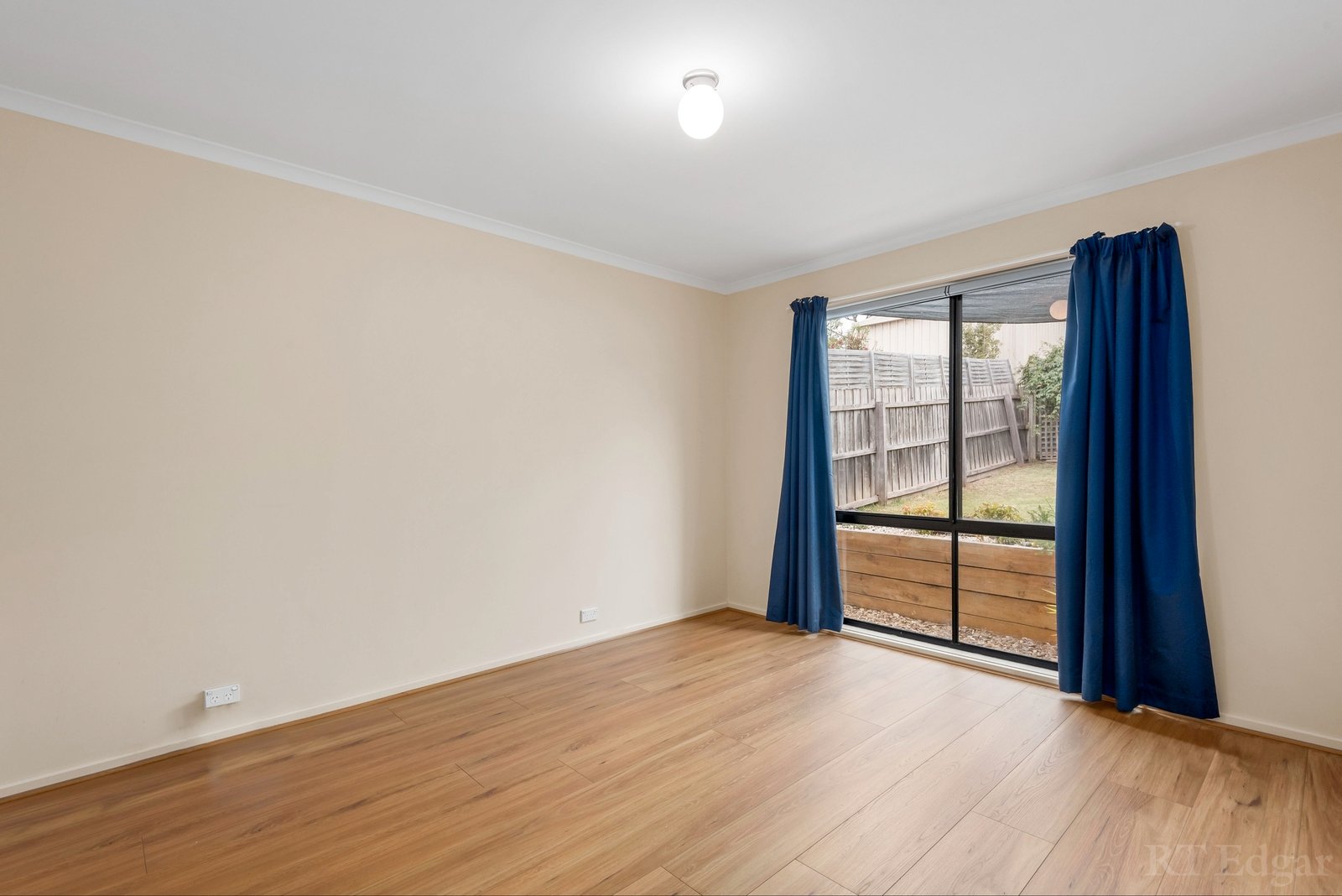 Property Gallery Thumbnail 10