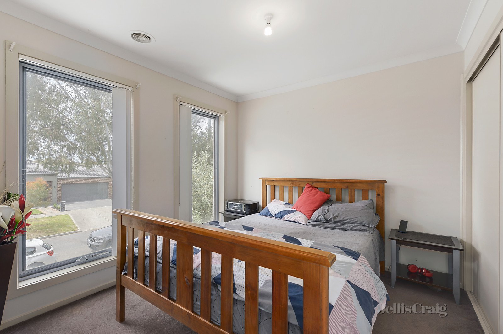 12 Fitzgerald Drive, South Morang image 7