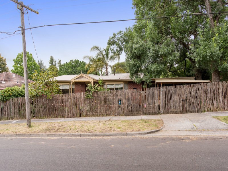 12 Fortuna Avenue, Croydon image 11