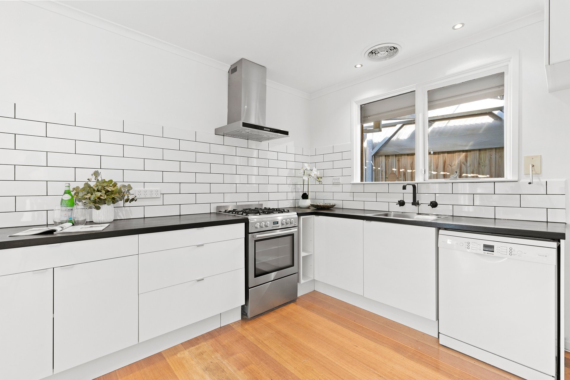 12 Frognal Drive, Noble Park North image 3