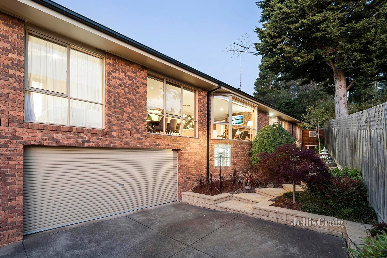 12 Gilston Way, Ringwood image 1