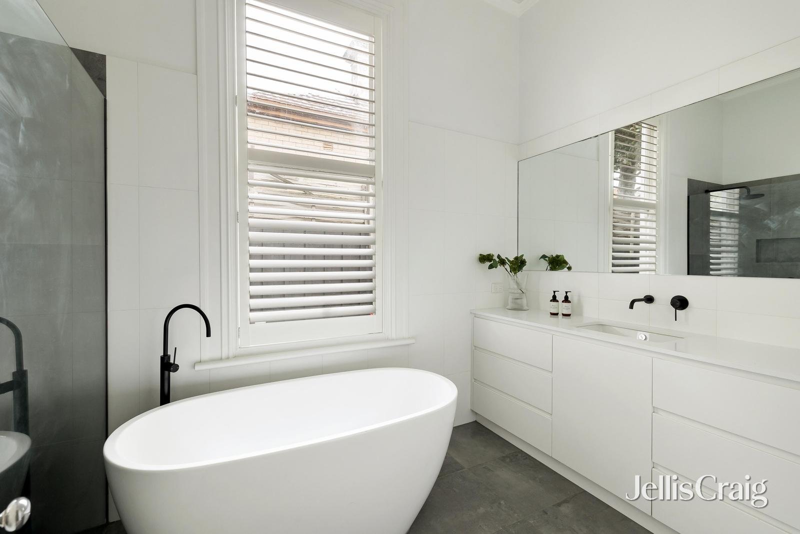 12 Gladstone Avenue, Armadale image 7
