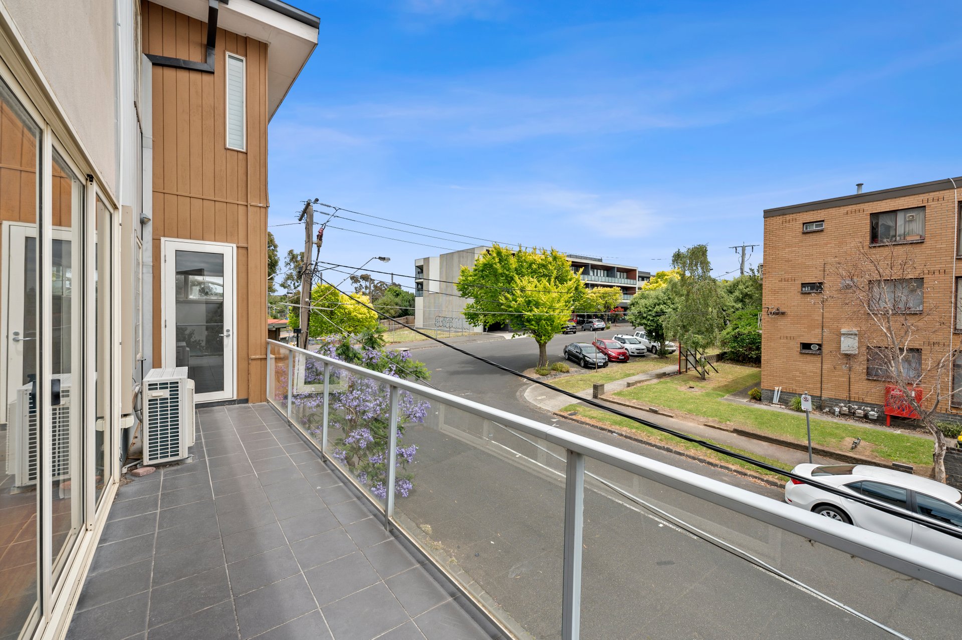 1/2 Glass Street, Essendon image 8