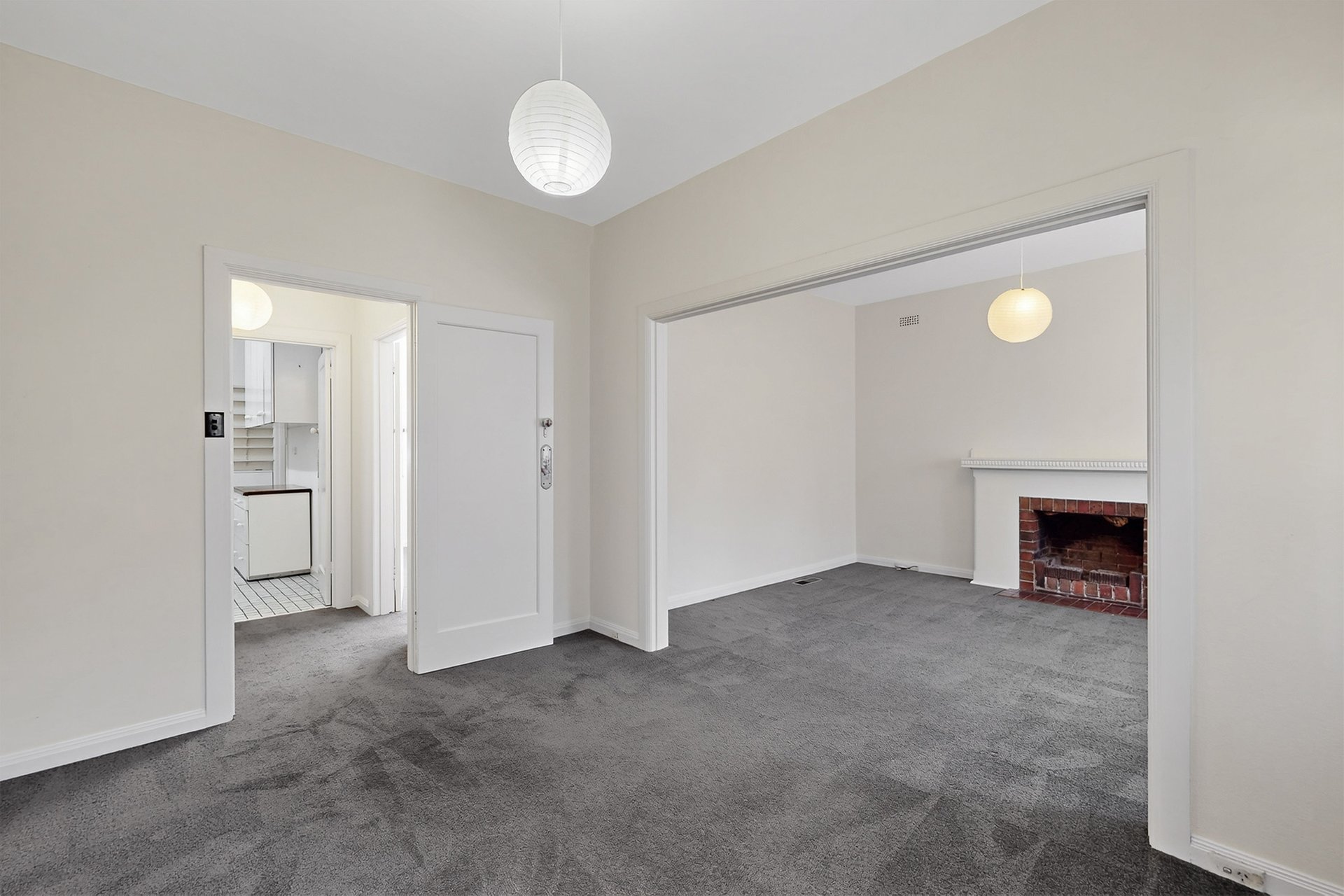 1/2 Glenarm Road, Glen Iris image 3