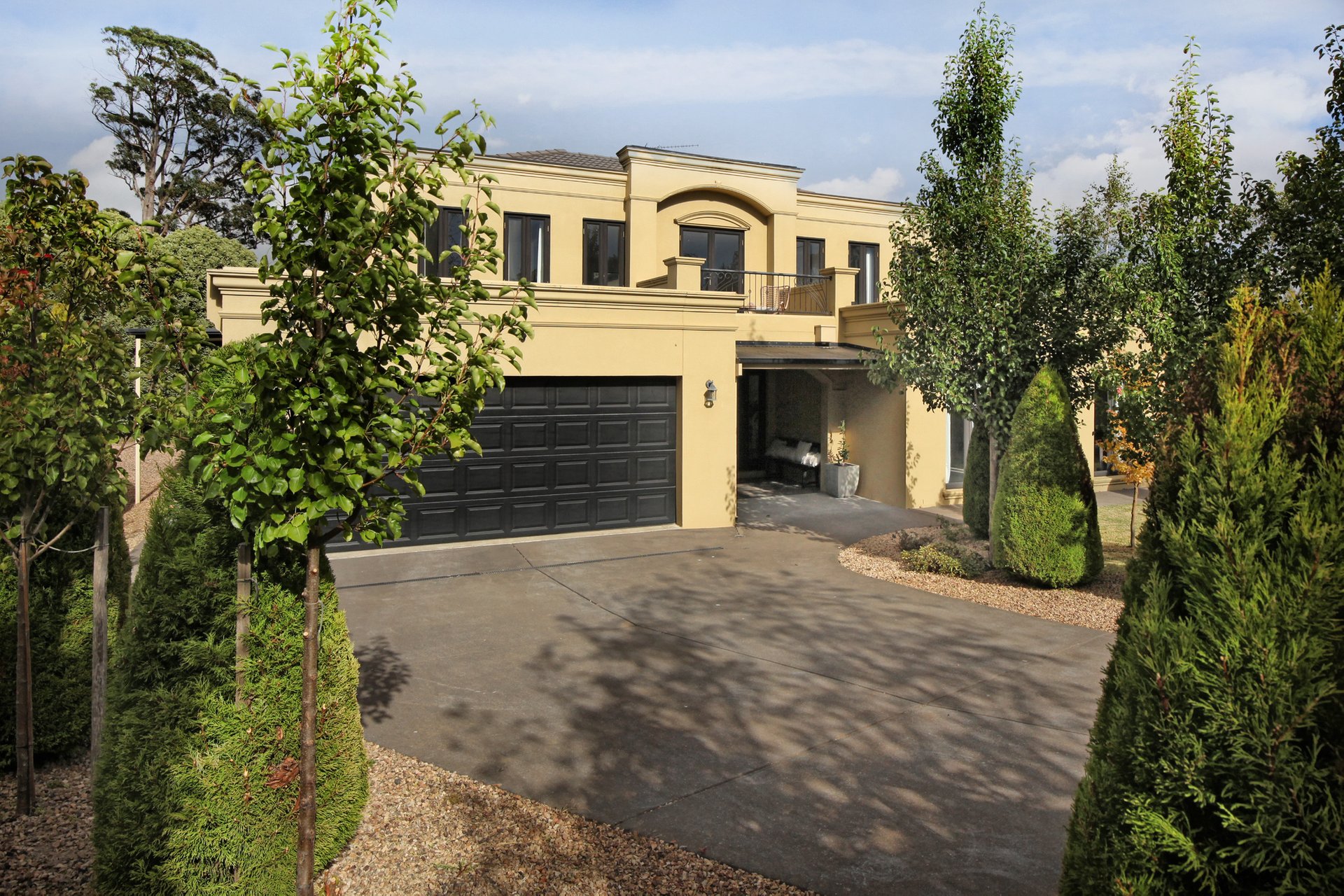 Property Gallery - Main Image