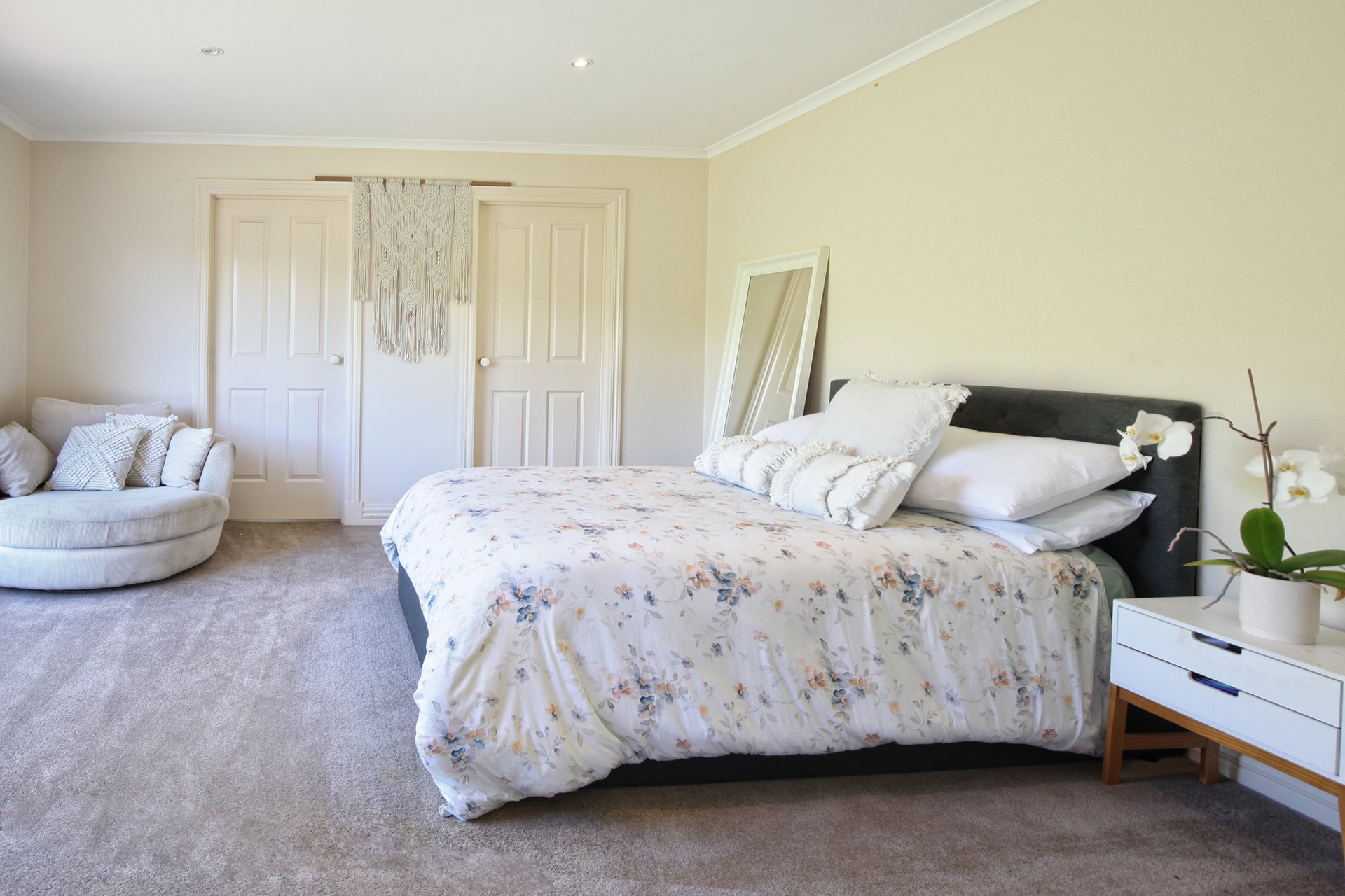 Property Gallery Thumbnail 16