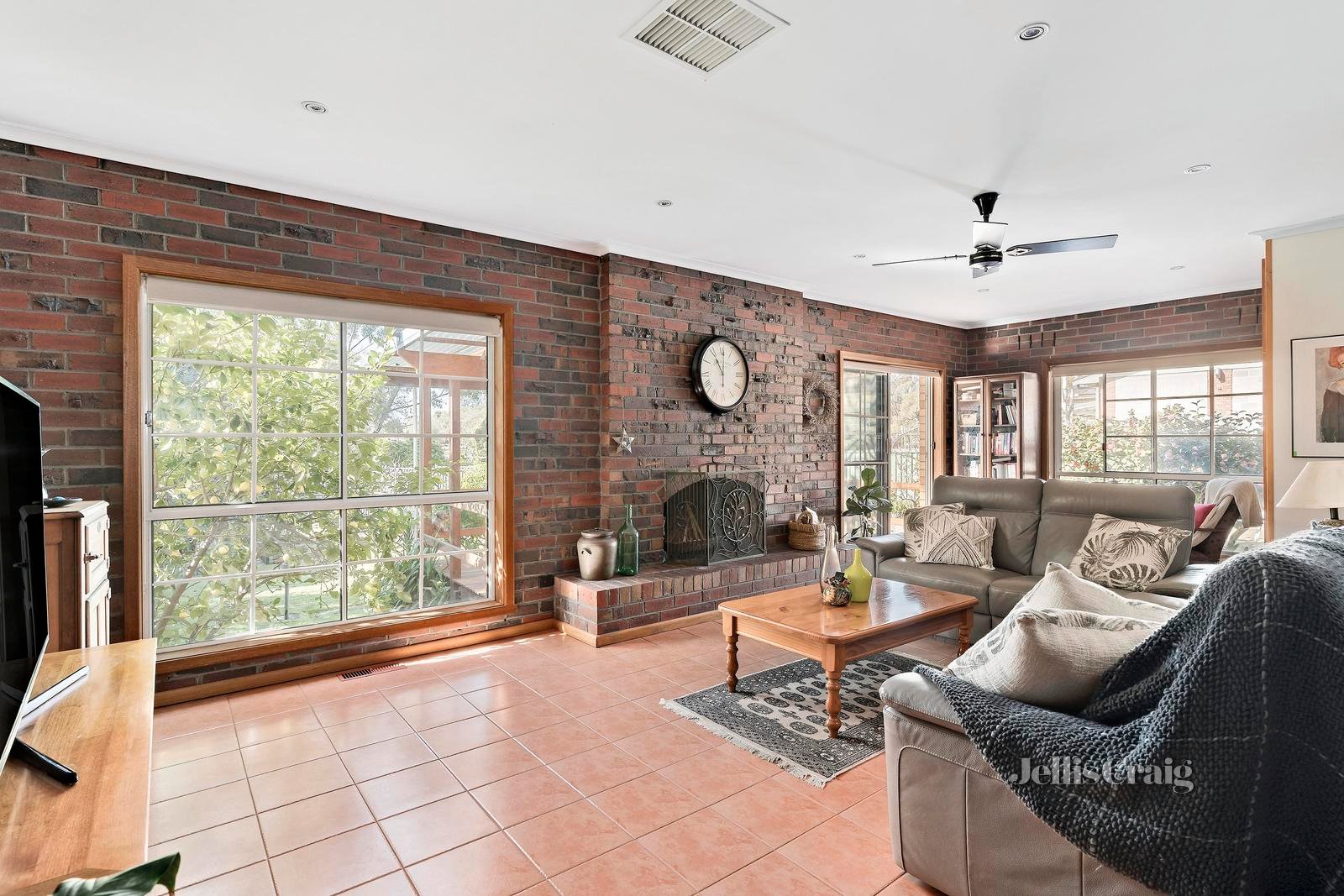 12 Glenside Street, Avondale Heights image 3