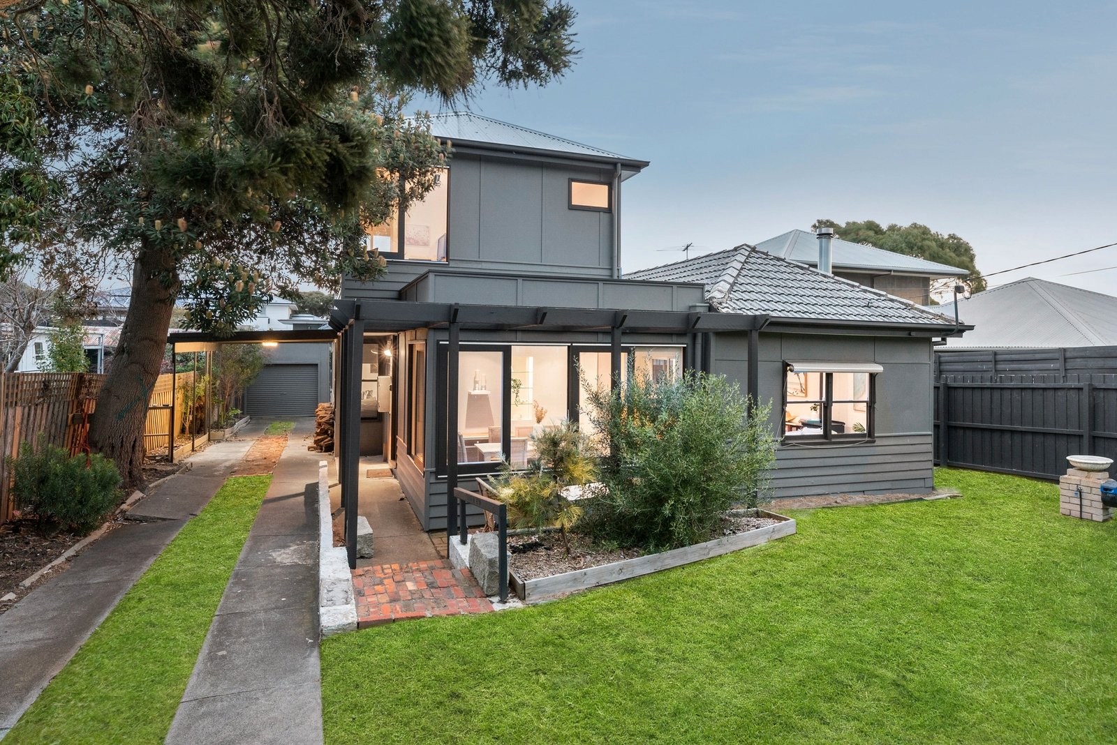 Property Gallery Thumbnail 2