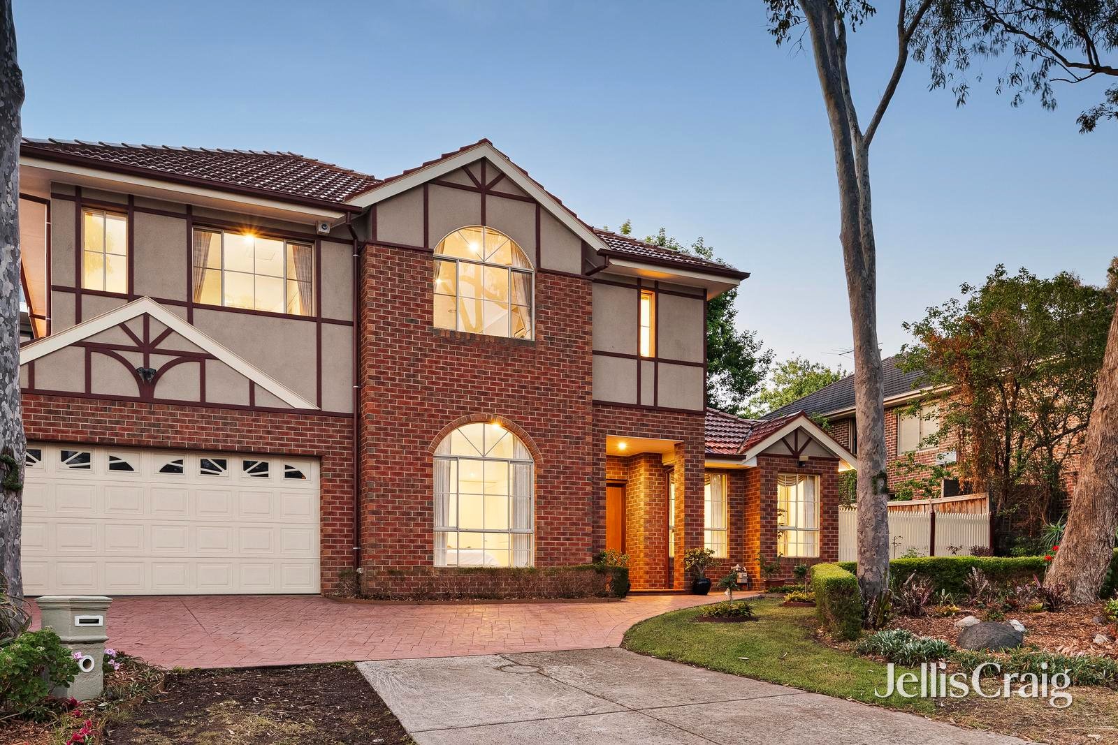 12 Gonella Crescent, Bundoora image 2